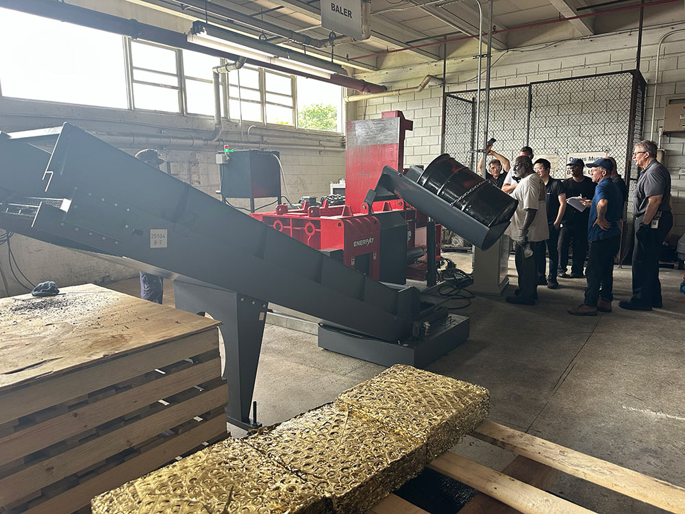 AMB-L1480-160T Door-Type Scrap Metal Compactor AMB-L1480-160T ドア式金属くず圧縮機