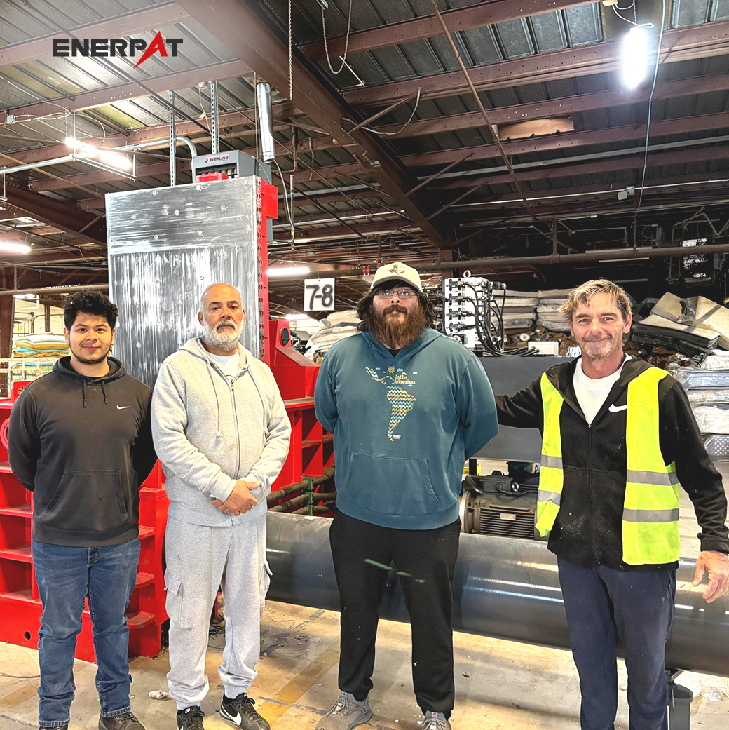  マットレススプリングベーラープレス機設置